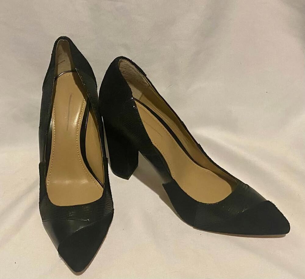 Saks Fifth Avenue Black Suede Leather Pointed Toe Heels Size 7.5